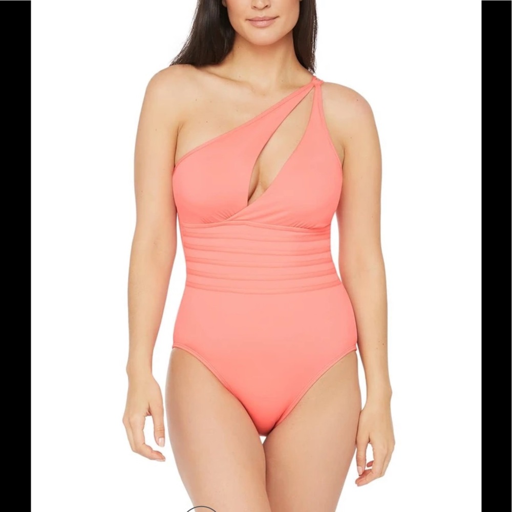 NWT La Blanca Island Goddess One-Shoulder Swimsuit